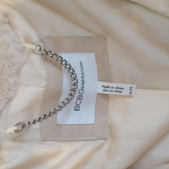 BCBGeneration FUN Faux Fur Jacket XL EUC - Picture 3 of 13